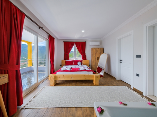  gece  -  Kasım
  | Fethiye Yakacık'ta Isıtmalı Havuzlu Doğa Villası: 6 Kişilik Aile Tatili